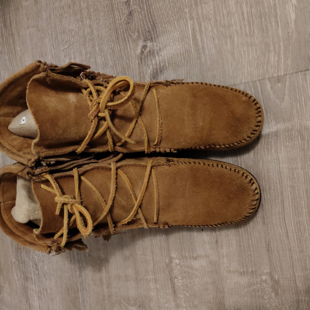 Minnetonka Brown Fringe Moccasin Boots